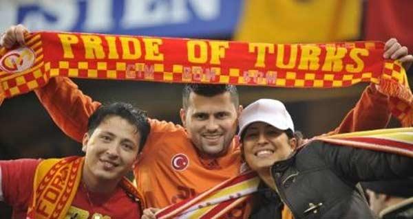 Hamburg - Galatasaray maçı - Resim 7