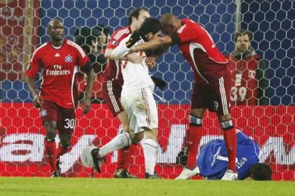 Hamburg - Galatasaray maçı - Resim 40