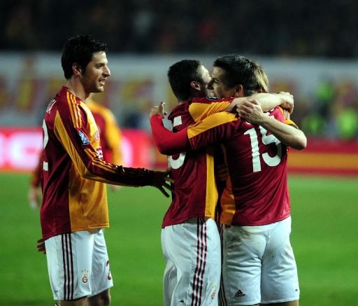 Galatasaray - Hamburg maçı - Resim 56