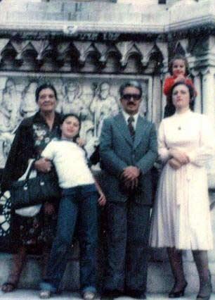 Saddam ve Aziz'in özel fotoğrafları - Resim 6