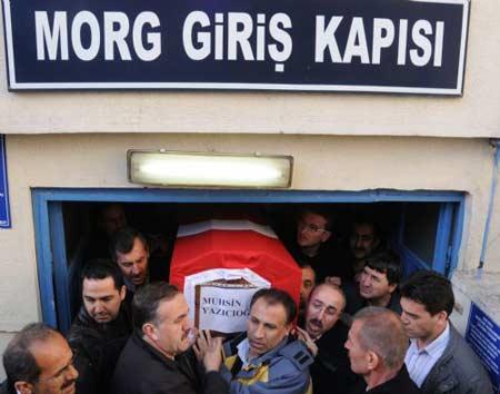 Yazıcıoğlu'nun cenazesi - Resim 19