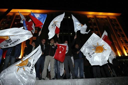 Seçim sevinci - Resim 39