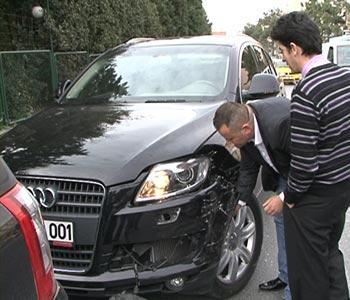 Deniz Akkaya jip parçaladı - Resim 8