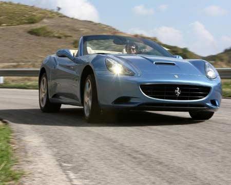 Ferrari California  - Resim 4