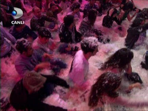 Beyaz stüdyoyu karıştırdı - Resim 15