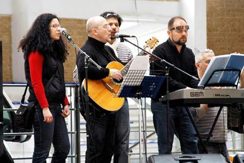Striptizciydi rahibe oldu  - Resim 7