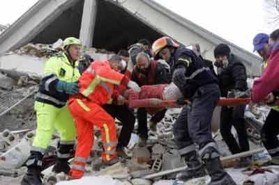 İtalya'da deprem - Resim 1