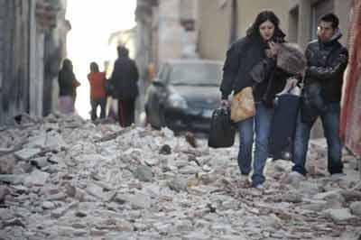 İtalya'da deprem - Resim 22