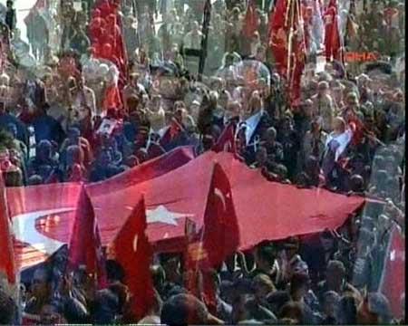 Anıtkabir'de Ergenekon protestosu