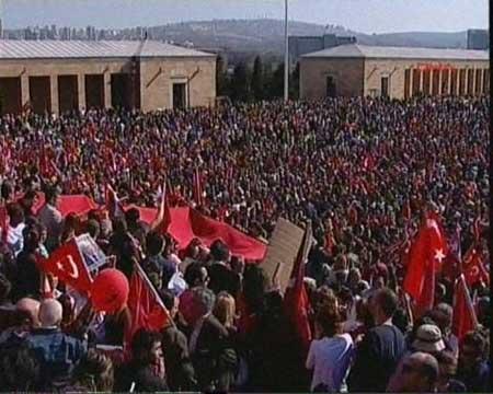 Anıtkabir'de Ergenekon protestosu