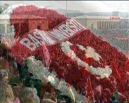 Anıtkabir'de Ergenekon protestosu