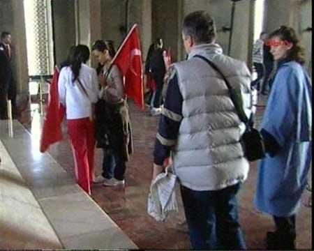 Anıtkabir'de Ergenekon protestosu