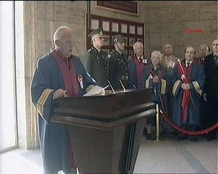 Anıtkabir'de Ergenekon protestosu