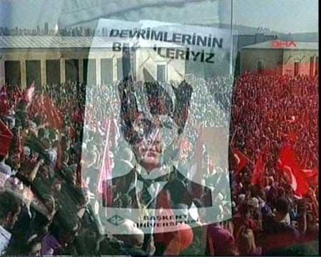 Anıtkabir'de Ergenekon protestosu