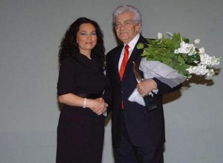 Nurgül Yeşilçay merdivenlerden düştü - Resim 6