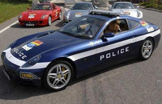 Dünyanın en hızlı polisleri - Resim 1