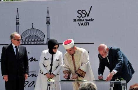 Kadın eli değen ilk modern cami - Resim 10