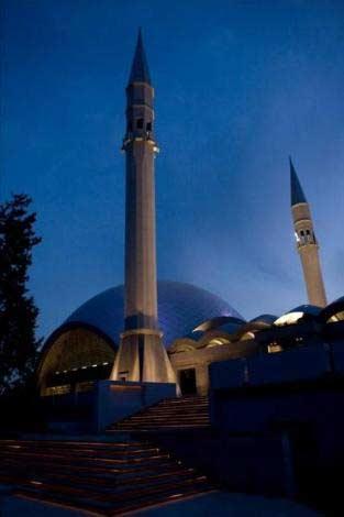Kadın eli değen ilk modern cami - Resim 32
