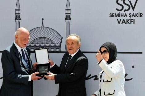 Kadın eli değen ilk modern cami - Resim 44