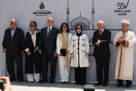 Kadın eli değen ilk modern cami - Resim 54