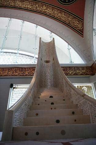 Kadın eli değen ilk modern cami - Resim 2