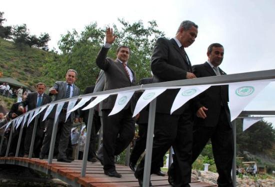 Bakan Arınç kuyruğu - Resim 12