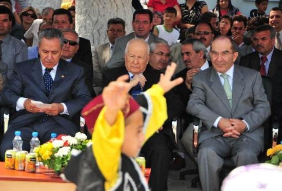 Bakan Arınç kuyruğu - Resim 30