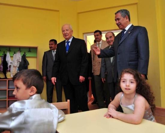 Bakan Arınç kuyruğu - Resim 10