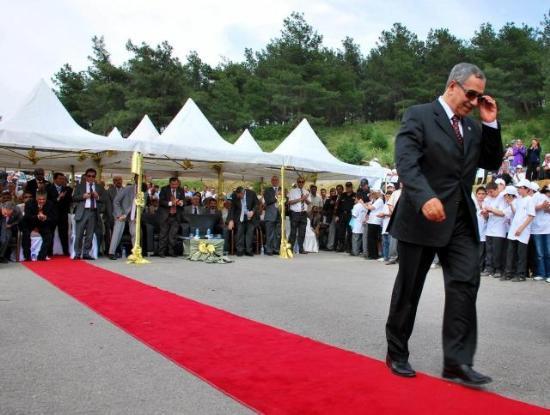 Bakan Arınç kuyruğu - Resim 25