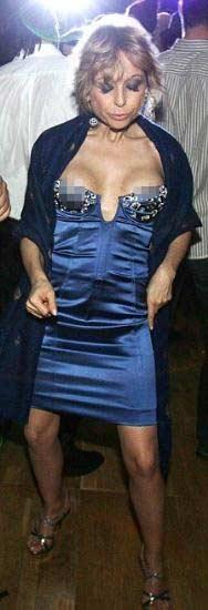 Berlusconi'nin kızı DAĞITTI - Resim 8