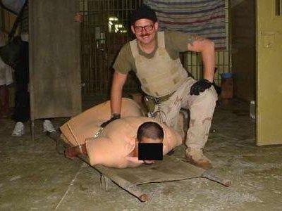 Amerikalı işkenceci kadın asker - Resim 13