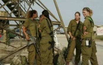 İsrail kadın askerleri