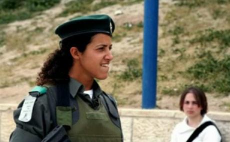 İsrail kadın askerleri