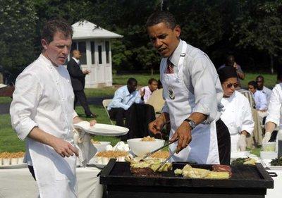 Obama mangal başında - Resim 5