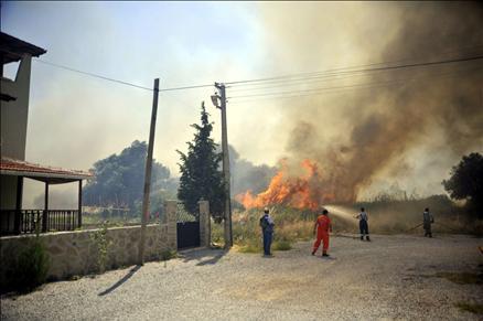Foça'da orman yangını  - Resim 15