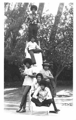 Michael Jackson öldü - Resim 72