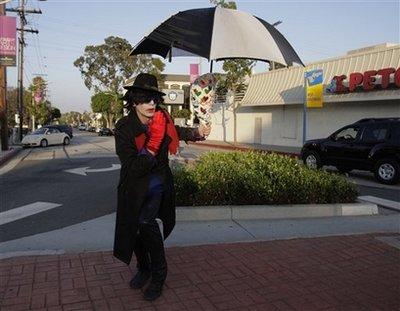 Michael Jackson öldü - Resim 124