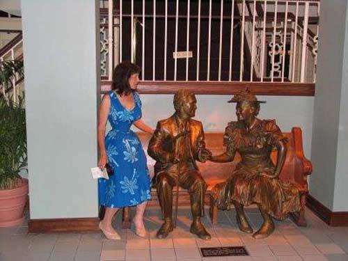 Dünyanın en ince belli kadını 