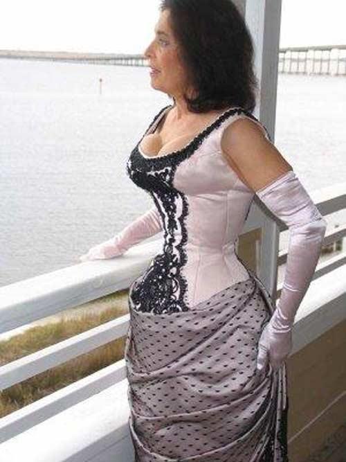 Dünyanın en ince belli kadını 