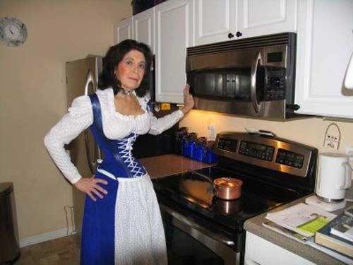 Dünyanın en ince belli kadını 