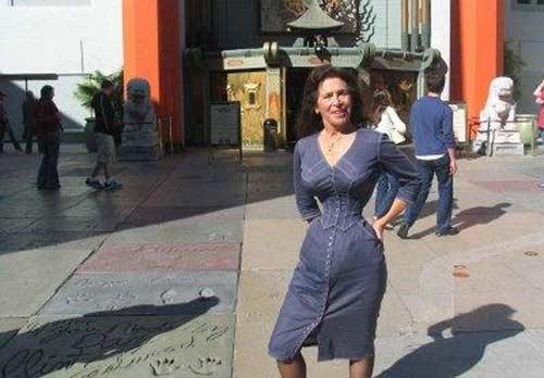 Dünyanın en ince belli kadını 