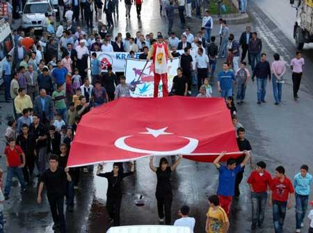 DTP'den Kaymakamı kızdıran saygı duruşu - Resim 2
