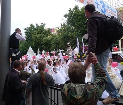 Damatsız rus gelinleri - Resim 7