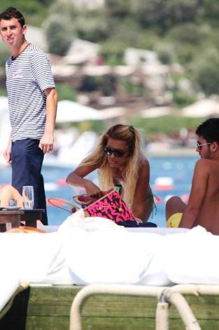 Demet Akalın'ın tatil keyfi - Resim 38