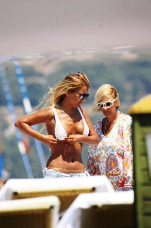 Demet Akalın'ın tatil keyfi - Resim 5
