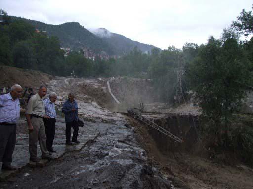 Karadeniz'i sel vurdu - Resim 21