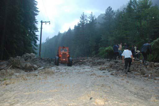 Karadeniz'i sel vurdu - Resim 12