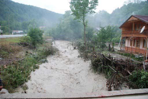 Karadeniz'i sel vurdu - Resim 6