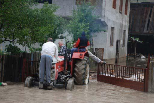 Karadeniz'i sel vurdu - Resim 17