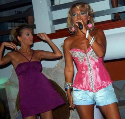 Demet Akalın SARHOŞ oldu